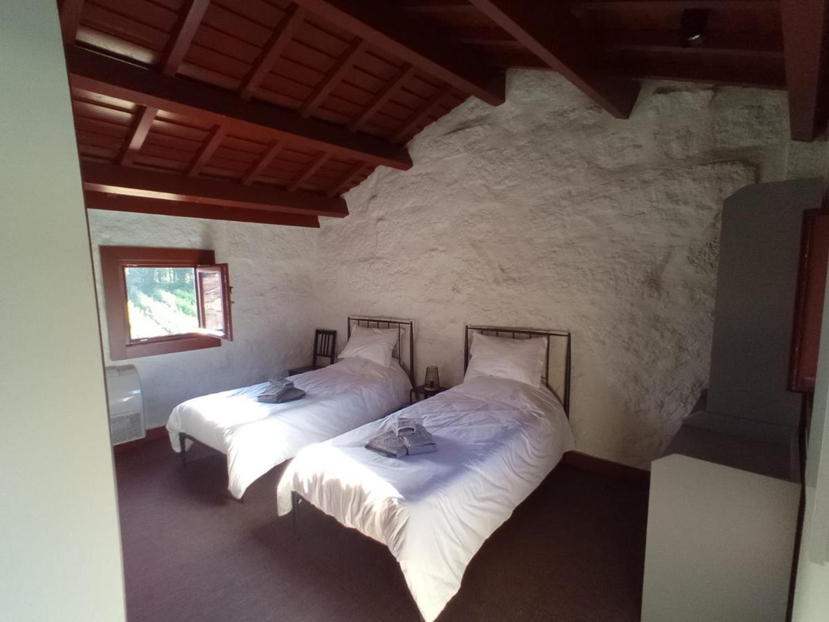 Quinta Pousada De Fora Wines & Tourism Guimarães Cameră foto
